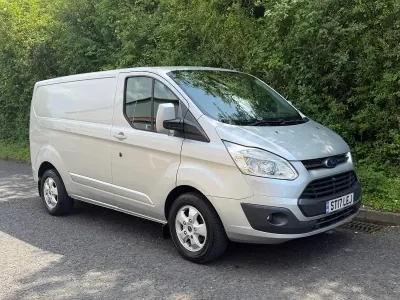 Used Ford Transit Custom Limited 130 HP (95 kW) 2017 Silver Van