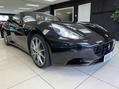 Used Ferrari California 490 HP (360 kW) 2011 Black Cabriolet