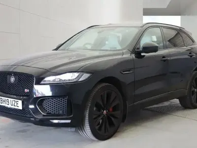 Used Jaguar F-Pace S 300 HP (220 kW) 2019 Black SUV