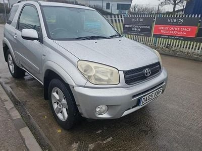 Used Toyota RAV4 147 HP (108 kW) 2005 Silver SUV
