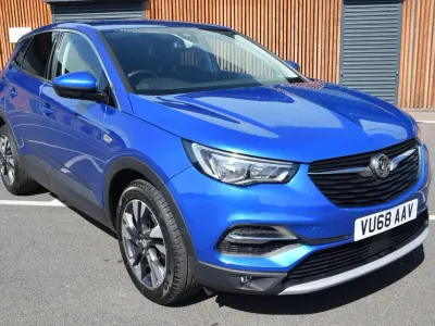 Gebraucht Vauxhall Grandland X Sport 130 PS (95 kW) 2018 Blau SUV