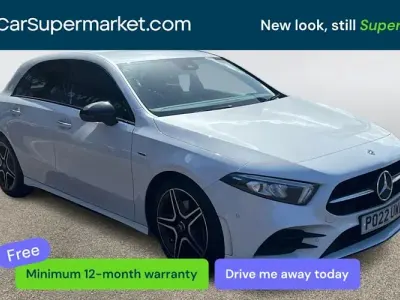 Begagnad Mercedes A180 AMG Line Premium 136 HK (100 kW) 2022 Vit Halvkombi