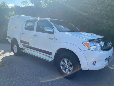 Used Toyota HiLux 2008 White Pickup