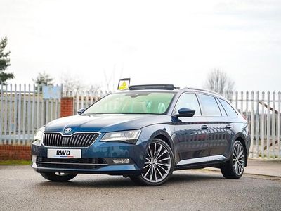 Used Skoda Superb 280 HP (205 kW) 2017 Blue Estate