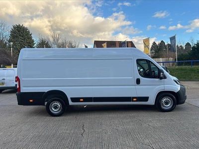 White New 2025 Peugeot Boxer Van | £25,995 (Fair price)