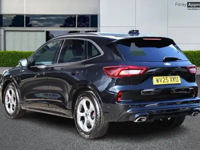 Używany Ford Kuga ST-Line 183 KM (134 kW) 2025 Czarny SUV