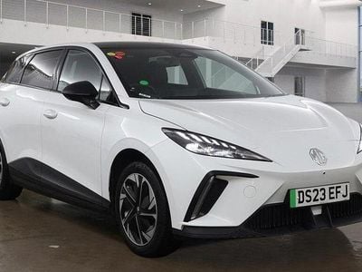 Used MG MG4 EV Trophy 2023 White Hatchback