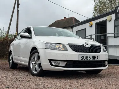 Usado Skoda Octavia SE 110 CV (80 kW) 2016 Blanco Familiar