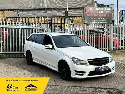 Begagnad Mercedes C250 AMG 2013 Vit Kombi