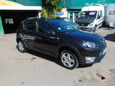 Begagnad Dacia Sandero Ambiance 90 HK (66 kW) 2016 Svart Halvkombi