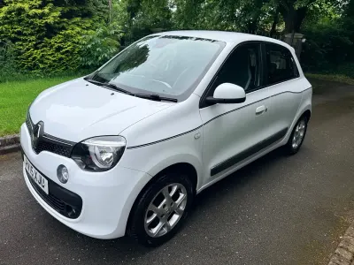 Used Renault Twingo Dynamique 90 HP (66 kW) 2015 White Hatchback