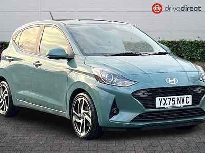 Pearl mangrove green New 2025 Hyundai i10 Premium Hatchback | £17,100 (Good price)