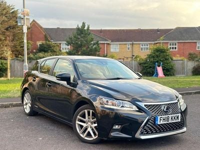 Lexus CT200h
