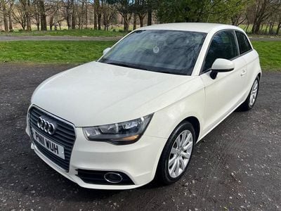 Used Audi A1 Sport 86 HP (63 kW) 2011 White Hatchback