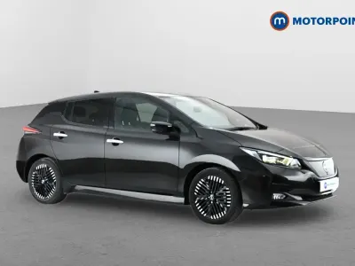 Gebraucht Nissan Leaf Tekna 110 kW (150 PS) 2023 Schwarz Kleinwagen