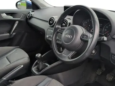 Used Audi A1 Sportback Sport 125 HP (91 kW) 2018 Blue Hatchback