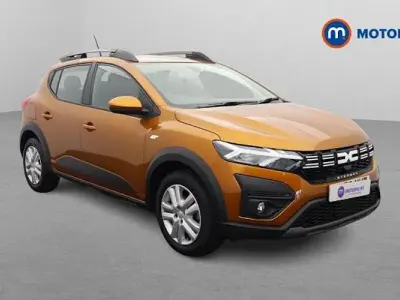 Used Dacia Sandero Expression 91 HP (66 kW) 2024 Orange Hatchback