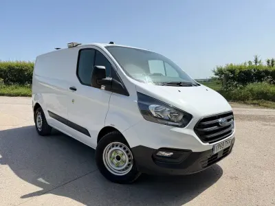 Used Ford Transit Custom 105 HP (77 kW) 2020 White Van