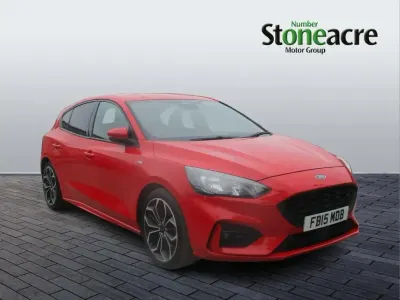 Used Ford Focus ST-Line X 182 HP (133 kW) 2019 Red Hatchback