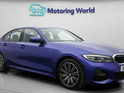 Begagnad BMW 330e M Sport 292 HK (214 kW) 2021 Blå Sedan