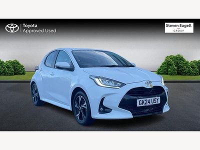 Used Toyota Yaris Hybrid Design 114 HP (83 kW) 2024 White Hatchback