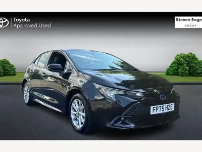 Used Toyota Corolla 196 HP (144 kW) 2025 Black Hatchback
