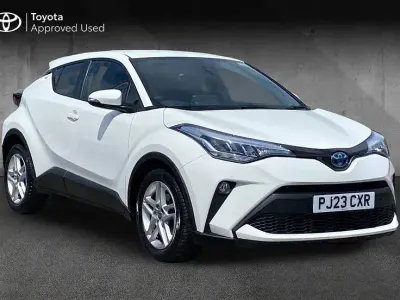 Used Toyota C-HR 122 HP (89 kW) 2023 Pure white SUV