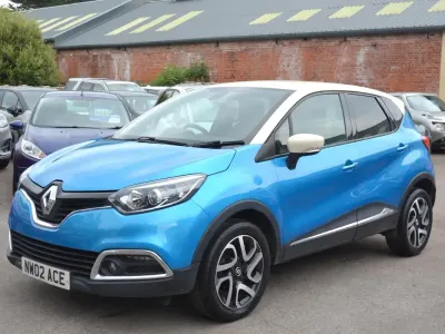 Used Renault Captur Dynamique 90 HP (66 kW) 2017 Blue SUV