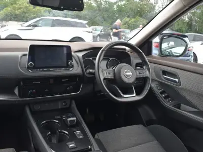 Used Nissan X-Trail Acenta Premium 213 HP (156 kW) 2024 Silver SUV