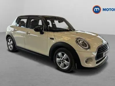 Used Mini Cooper Classic 136 HP (100 kW) 2020 White Hatchback