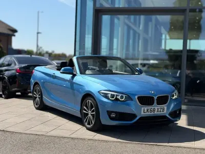 Used BMW 218 Sport Line 136 HP (100 kW) 2018 Blue Cabriolet