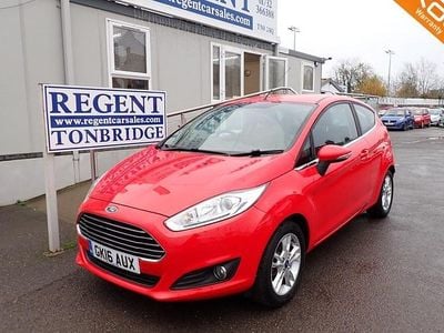 Red Used 2016 Ford Fiesta Zetec Hatchback | £5,695 (Fair price)