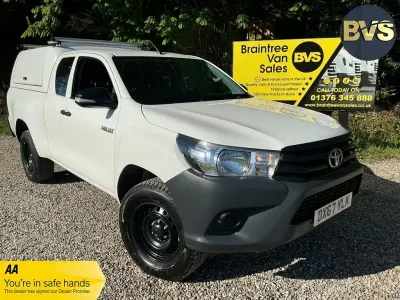 Käytetty Toyota HiLux Active 150 HP (110 kW) 2017 Valkoinen Nouto