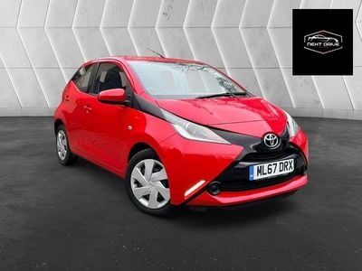 Used Toyota Aygo X-play 68 HP (50 kW) 2017 Red Hatchback