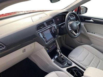 Used VW Tiguan Elegance 190 HP (139 kW) 2021 Red SUV