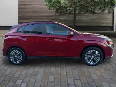 Używany Hyundai Kona Ultimate 150 kW (204 KM) 2023 Czerwony SUV