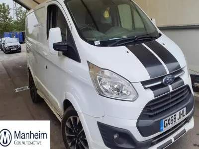 Used Ford Transit Custom Limited 170 HP (125 kW) 2018 White Van