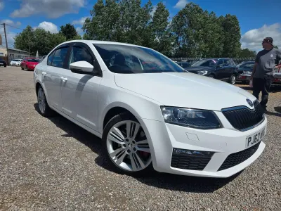 Used Skoda Octavia vRS 2013 White Hatchback