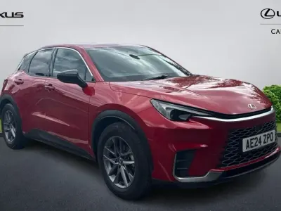 Used Lexus LBX 136 HP (100 kW) 2024 Red SUV