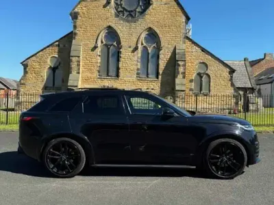 Used Land Rover Range Rover Velar HSE Dynamic 300 HP (220 kW) 2018 Black SUV