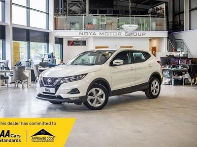 White Used 2019 Nissan Qashqai Acenta Premium SUV | £8,749 (Good price)