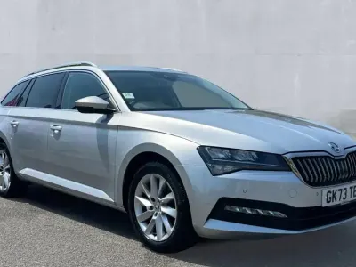 Used Skoda Superb SE Technology 150 HP (110 kW) 2023 Brilliant silver metallic