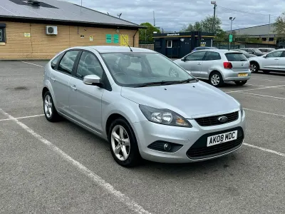 Used Ford Focus Zetec 123 HP (90 kW) 2008 Silver Hatchback
