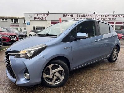 Blue Used 2017 Toyota Yaris Hybrid Hatchback | £11,499 (Fair price)