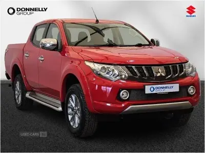 Begagnad Mitsubishi L200 181 HK (133 kW) 2020 Röd Pickup