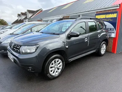 Used Dacia Duster Comfort 100 HP (73 kW) 2022 Grey SUV
