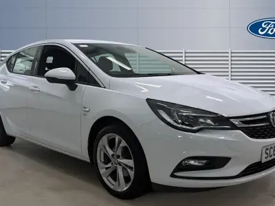 Usado Vauxhall Astra SRi 150 HP (110 kW) 2019 Citadino