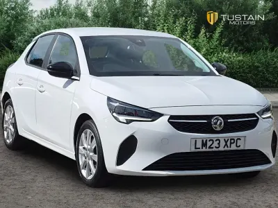 Used Vauxhall Corsa Design Edition 100 HP (73 kW) 2023 White Hatchback
