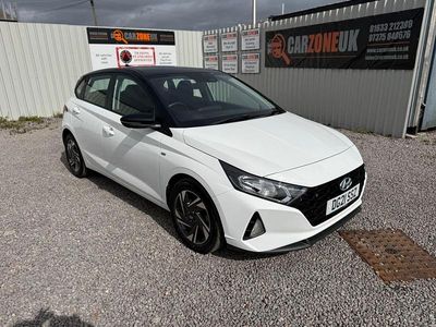 Used Hyundai i20 SE 100 HP (73 kW) 2021 White Hatchback