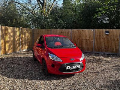 Used Ford Ka 69 HP (50 kW) 2014 Red Hatchback